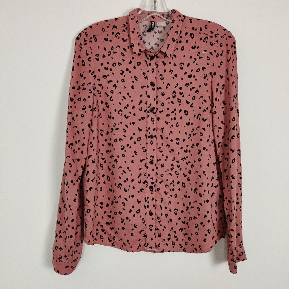 H&M Divided Women's Pink Leopard Print Button-Down Blouse - Size 0